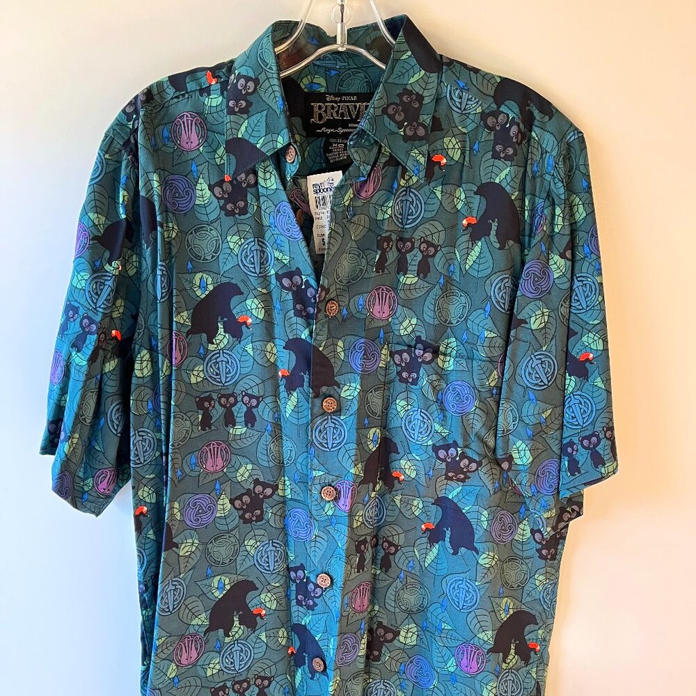 NWT Reyn Spooner Pixar Disney Brave movie Hawaiian rayon button down shirt XS